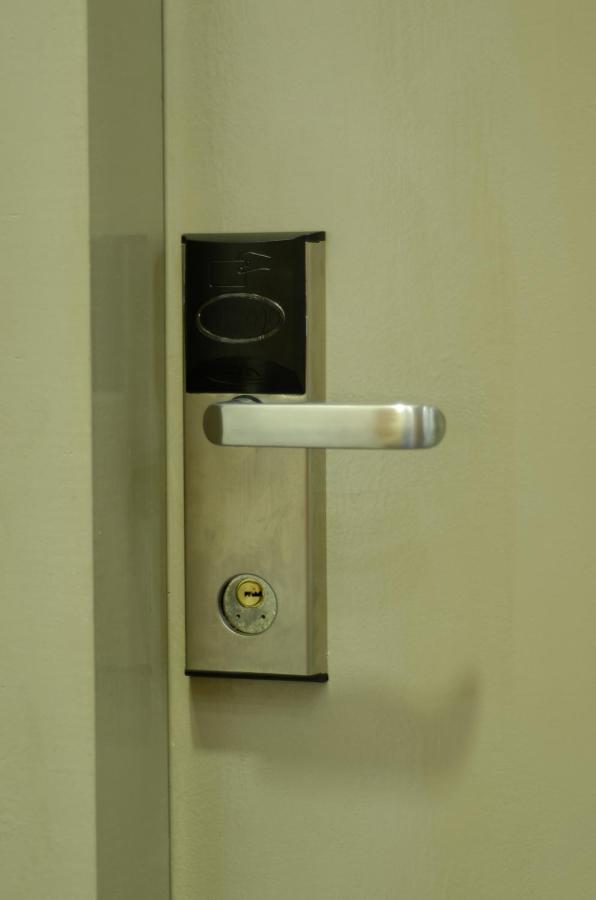 Tanjong Aru Bulatan Hostel מראה חיצוני תמונה
