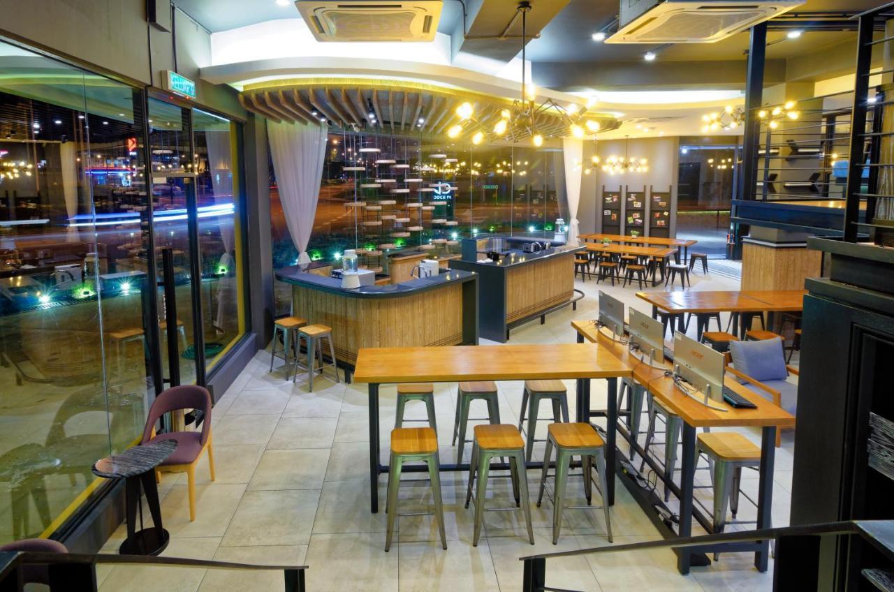 Tanjong Aru Bulatan Hostel מראה חיצוני תמונה